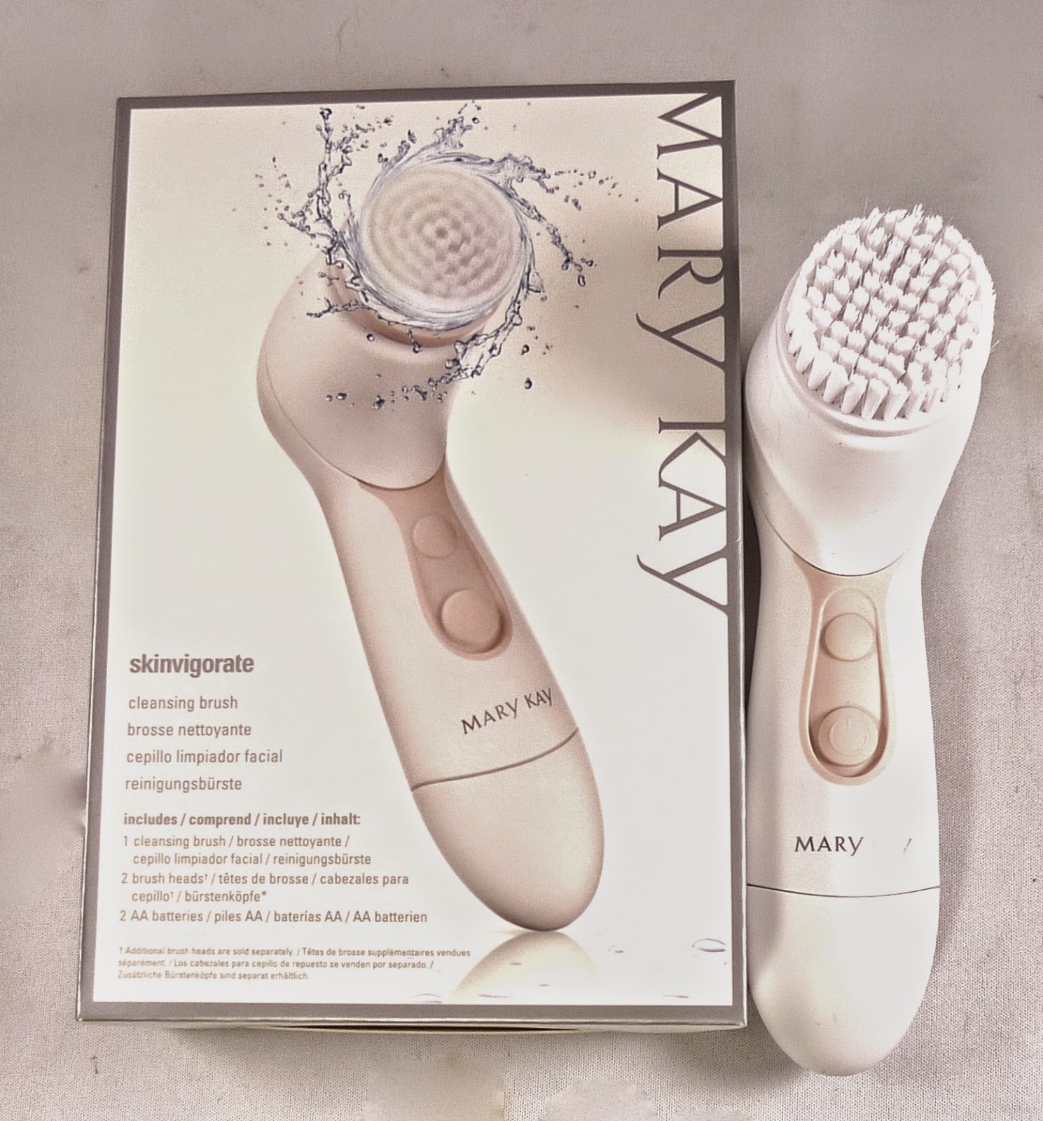 Mary-Kay-Skinvigorate-Cleansing-Brush